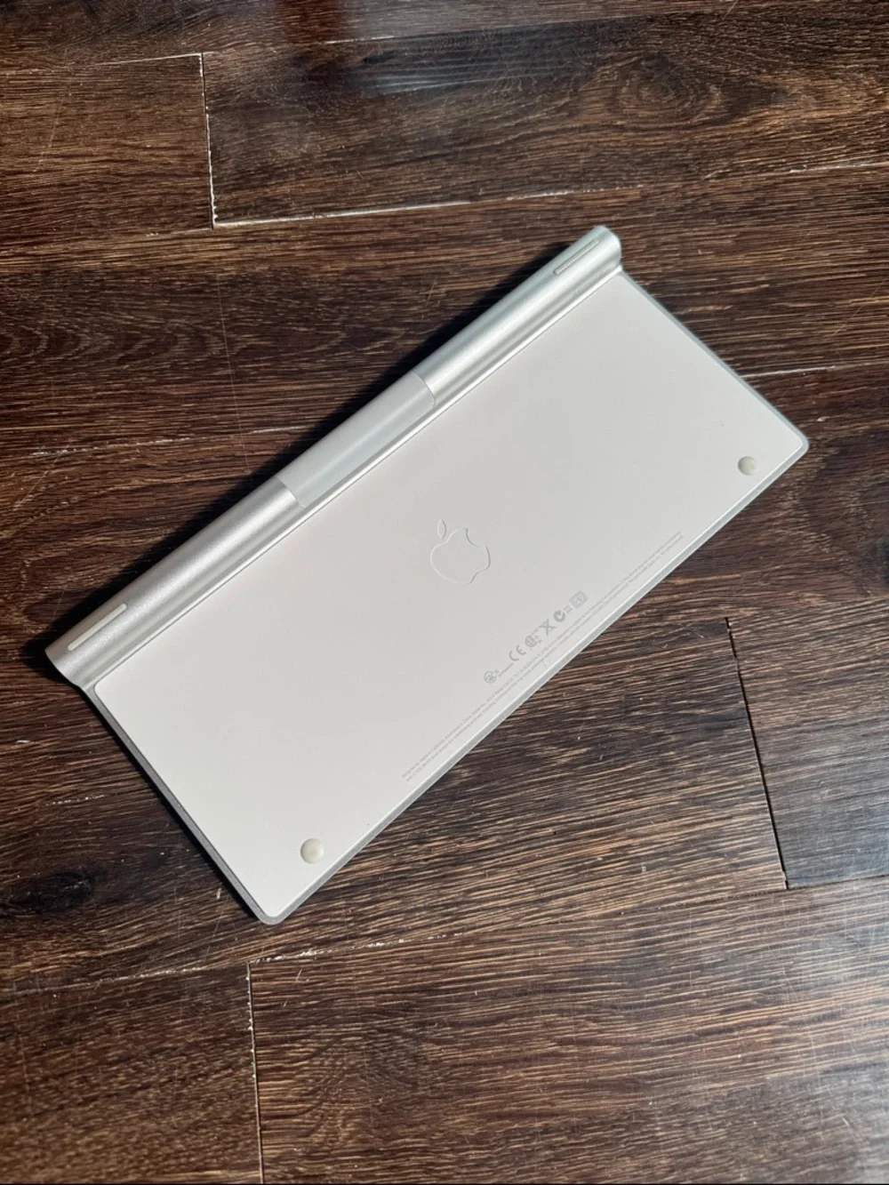 Apple wireless Bluetooth keyboard A1314